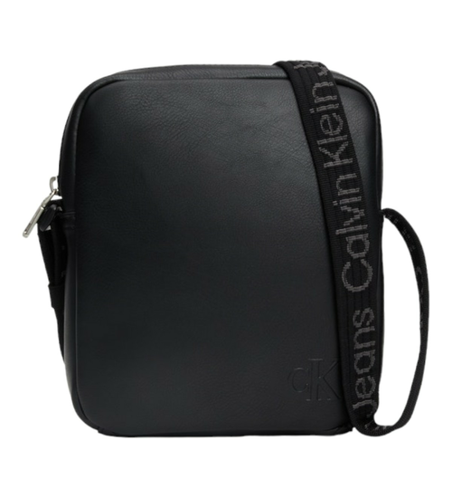 Calvin Klein ULTRALIGHT REPORTER18 W/PKT PU K50K511489 BEH