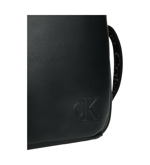 Calvin Klein ULTRALIGHT REPORTER18 W/PKT PU K50K511489 BEH